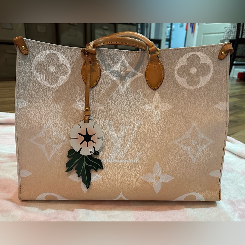 Louis Vuitton On-The-Go GM Brume Canvas Monogram Bag, By The Pool LV